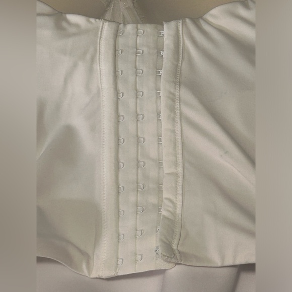 White Strapless Corset Bra Size 34D - Picture 4 of 5